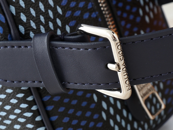 ルイヴィトンバッグ素材ディテール